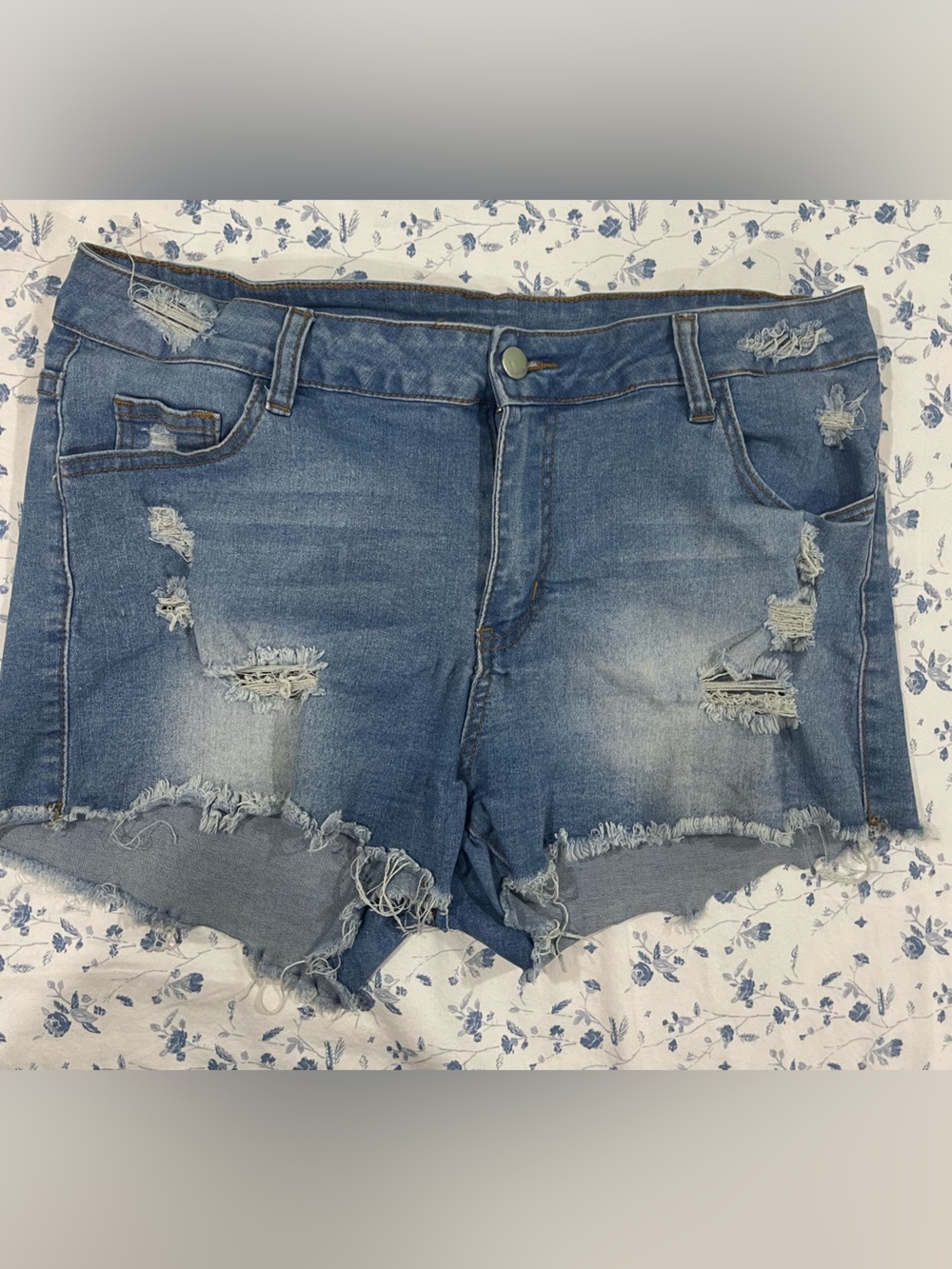 SHEIN Light Blue Distressed Denim Jacket